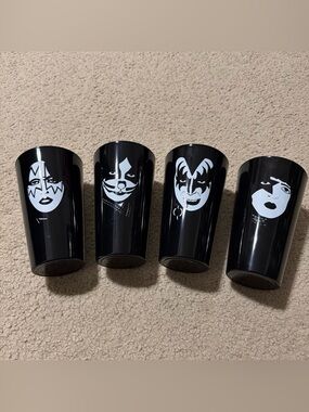 KISS Collector Series Pint Glasses Set 4 Pack 2008 Official Band New NO BOX